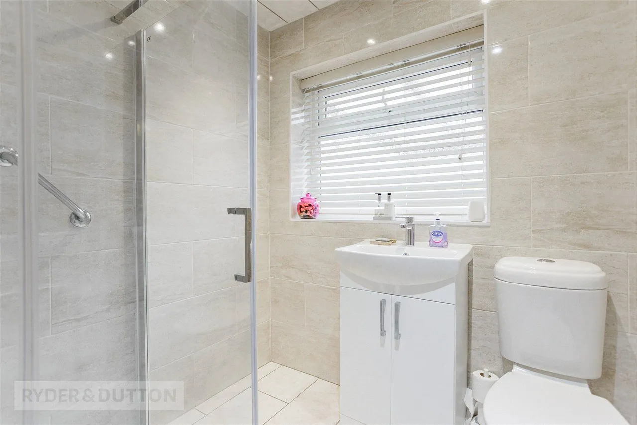 Dacres Drive, Greenfield, OL3, photo 15