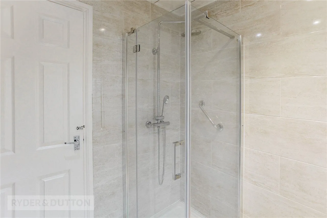 Dacres Drive, Greenfield, OL3, photo 16