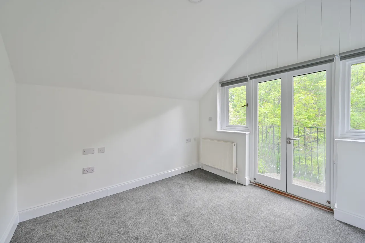Flat 12, April Court, 43 Copers Cope Road, Beckenham, photo 5