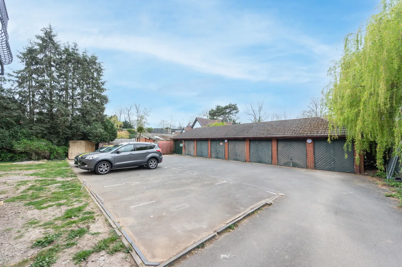 Flat 12, April Court, 43 Copers Cope Road, Beckenham, photo 6