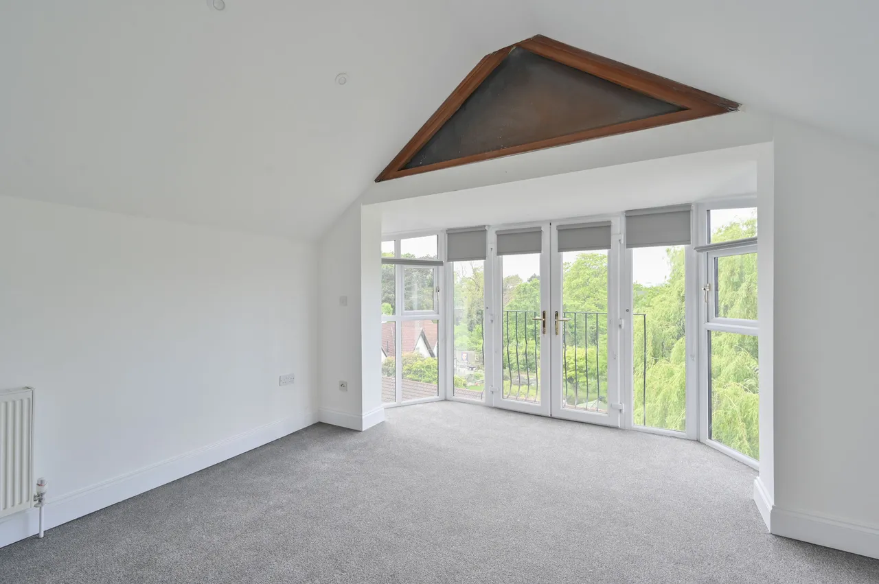 Flat 12, April Court, 43 Copers Cope Road, Beckenham, photo 2