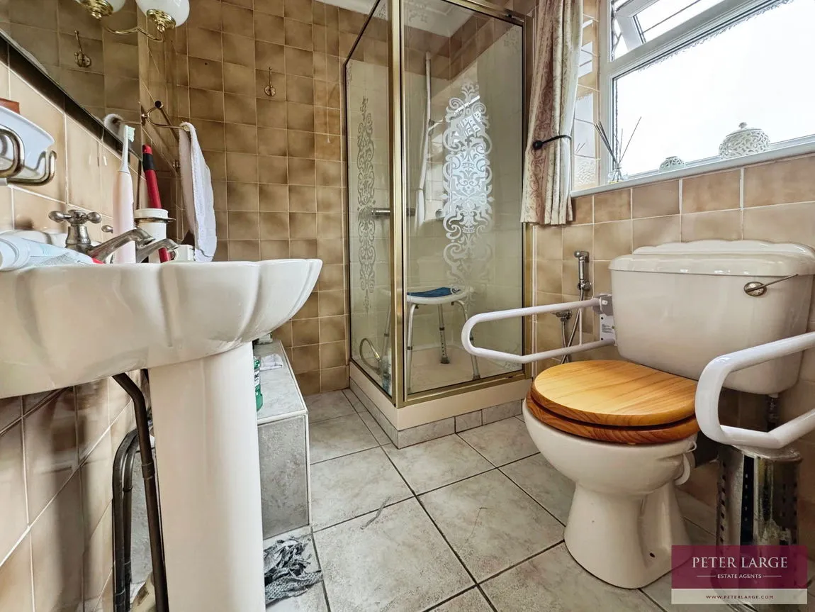 Bryn Coed, St. Asaph, Denbighshire, LL17 0DQ, photo 18