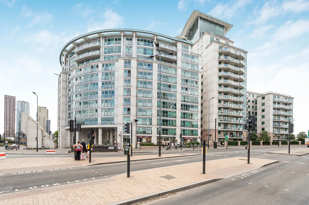 St George Wharf, London, SW8, photo 18