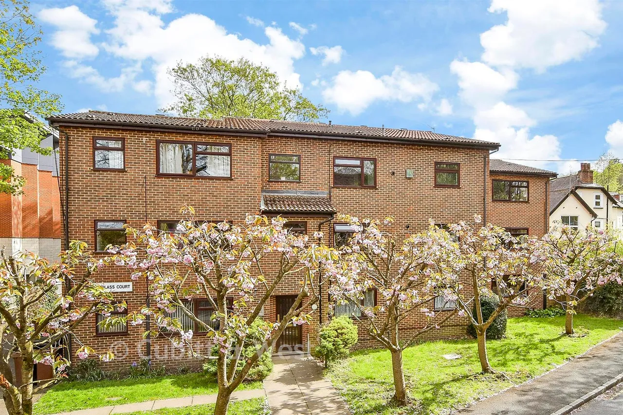 1 bed flat for sale, Dale Road, Purley, CR8