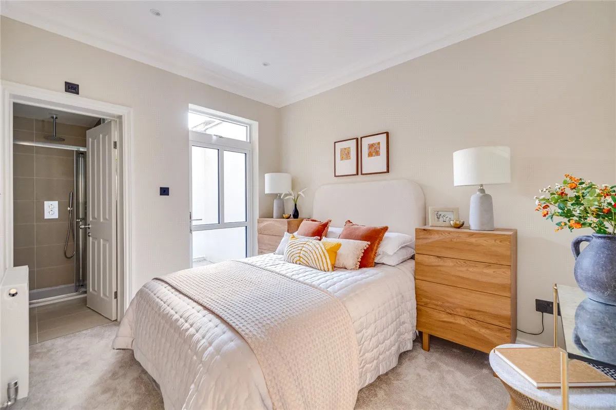 Standen Road, London, SW18, photo 4