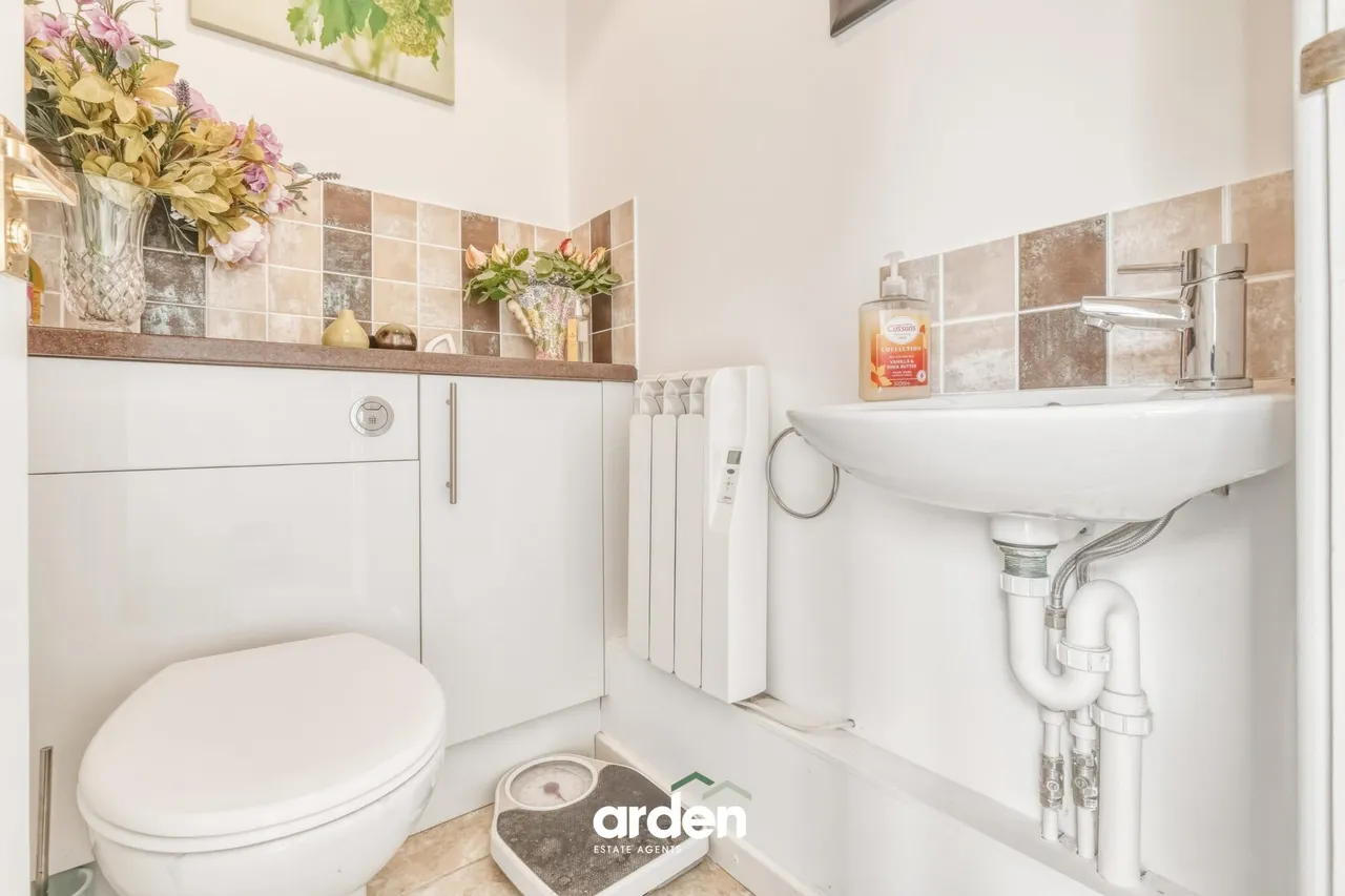 Orchard Grove, Astwood Bank, B96, photo 9