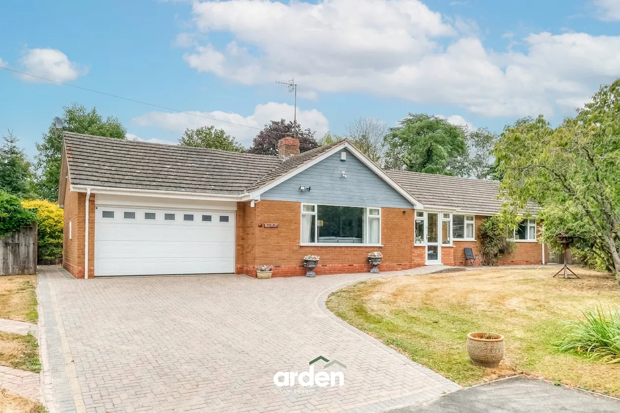 3 bed house for sale, Orchard Grove, Astwood Bank, B96