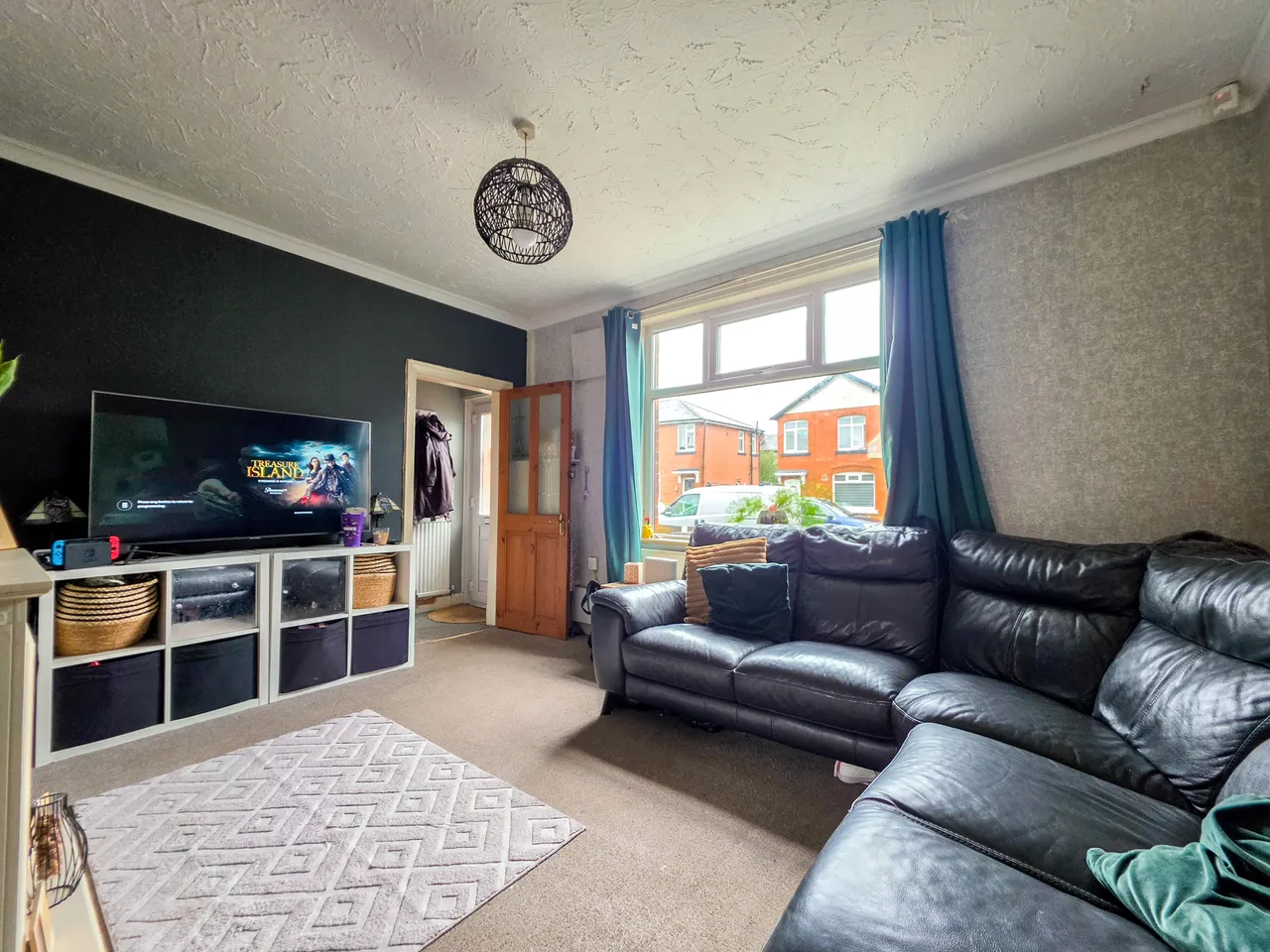 Glenboro Avenue, Elton, BL8, photo 6