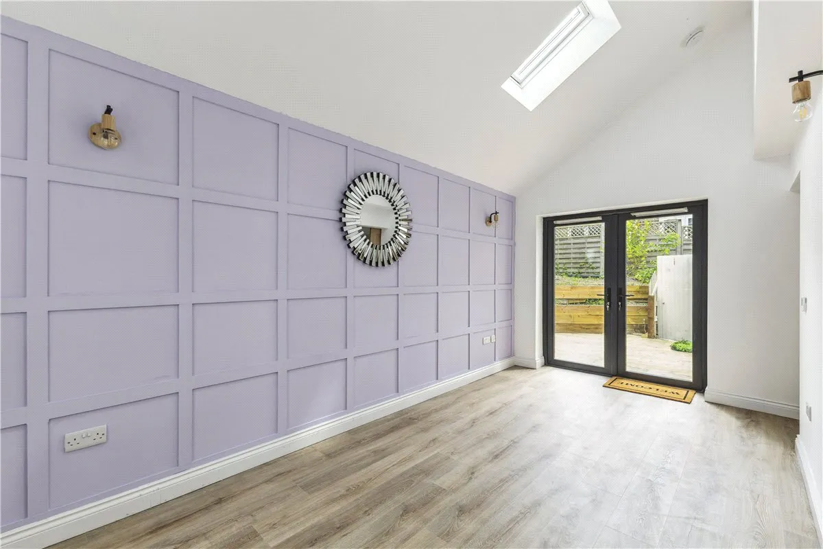 High Street, Burbage, SN8, photo 5