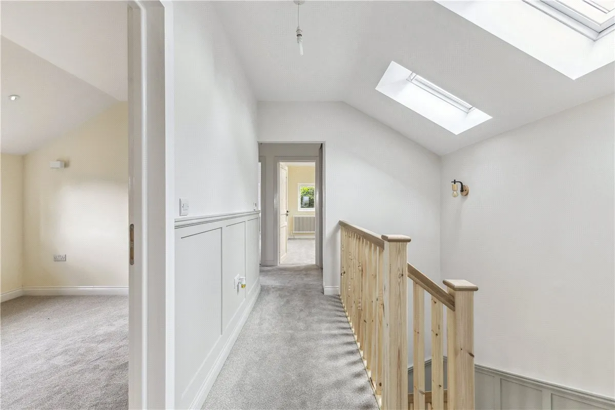 High Street, Burbage, SN8, photo 7