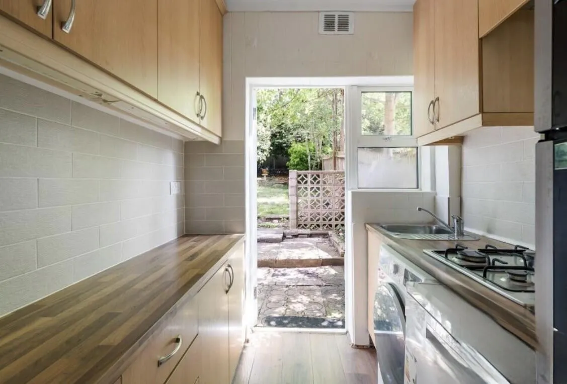 Clayhill Crescent, London, SE9 4JB, photo 7