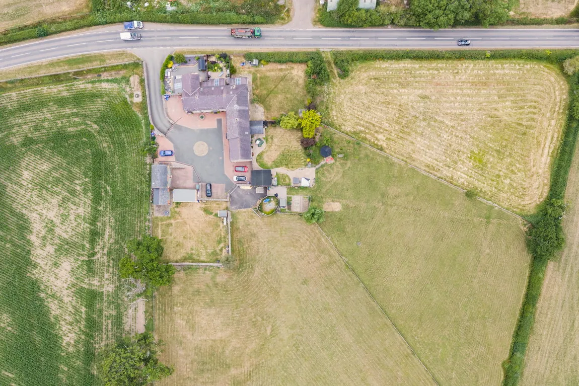 Mold Road, Denbigh, Denbighshire, LL16 4BH, photo 23