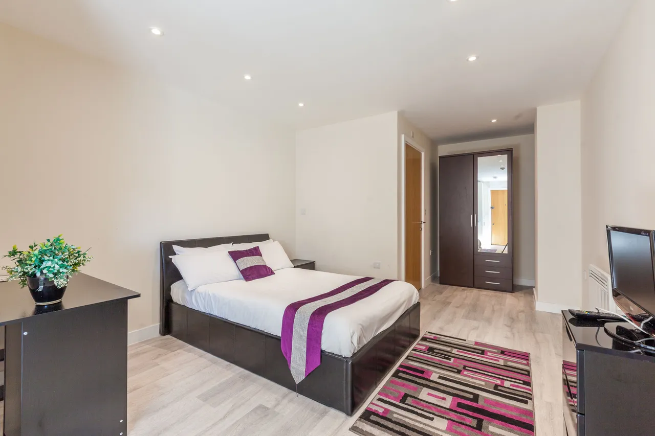 Flat 22, 377-381 Brixton Road, London, photo 2