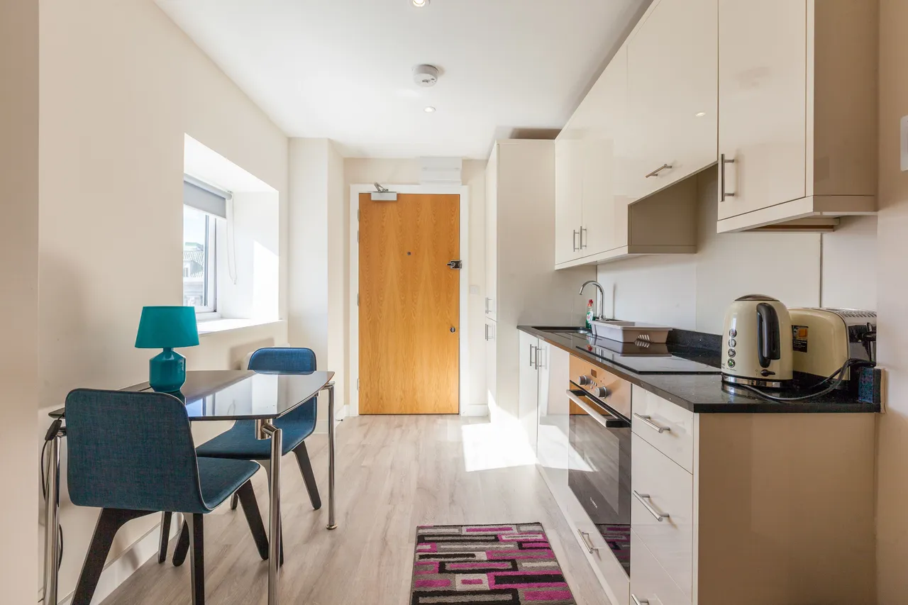 Flat 22, 377-381 Brixton Road, London, photo 4