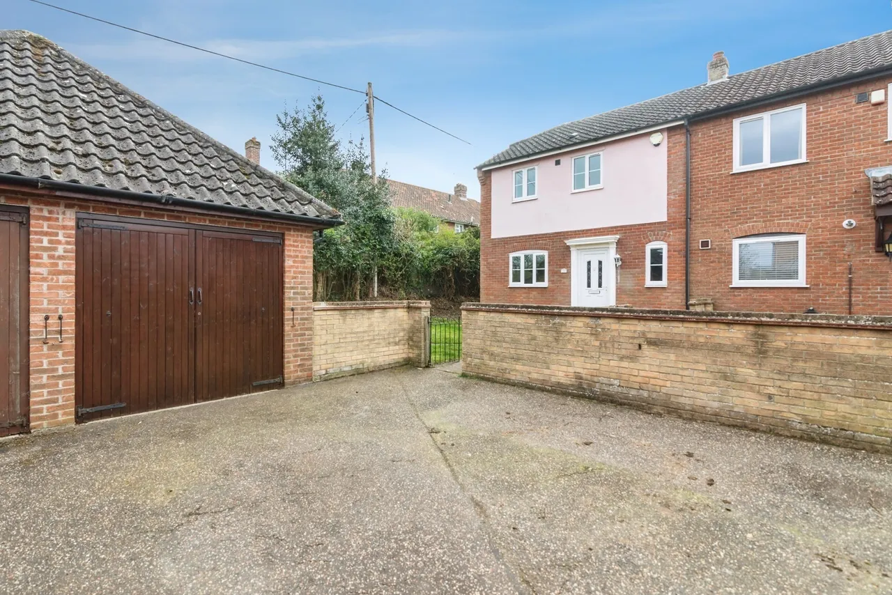 3 bed house for sale — Dukes Meadow, Beccles, Suffolk, NR34