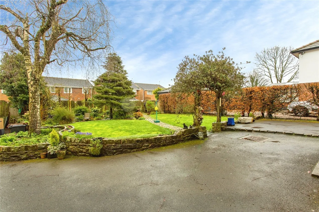 Miller Lane, Cottam, PR4, photo 18