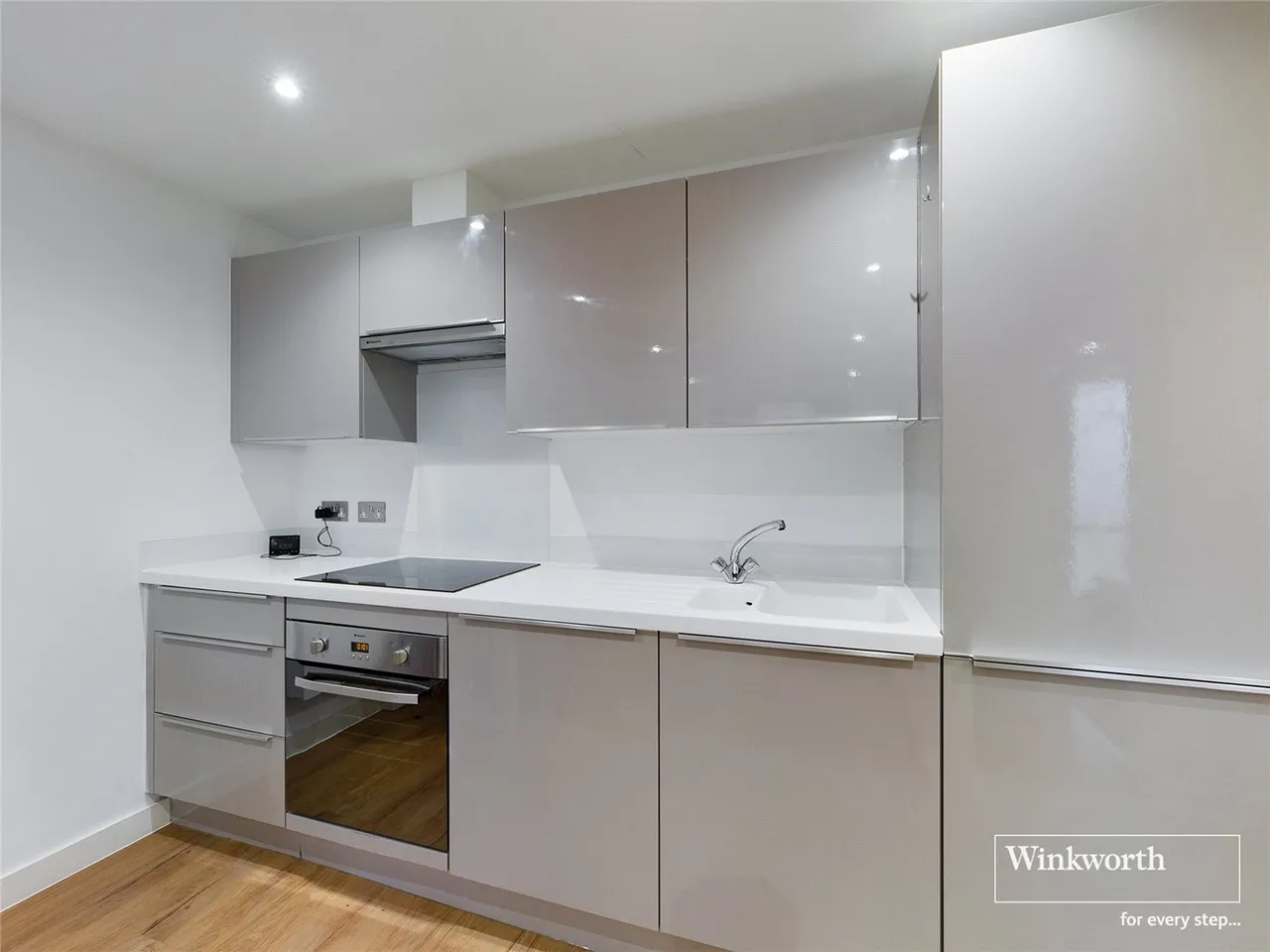 Tamar House, 7-11 Station Road, Reading, Berkshire, RG1, photo 3