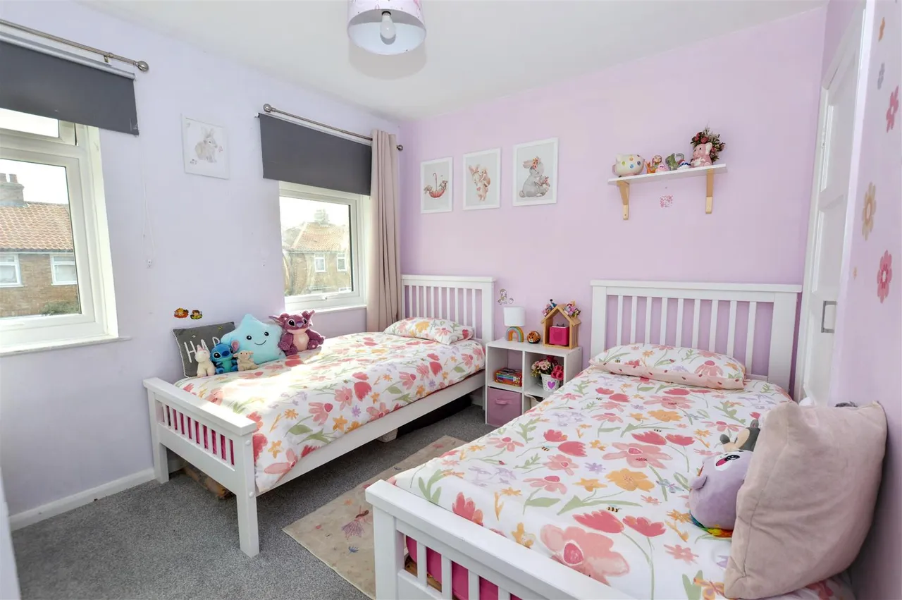 Pine Grove, Sheringham, NR26, photo 16