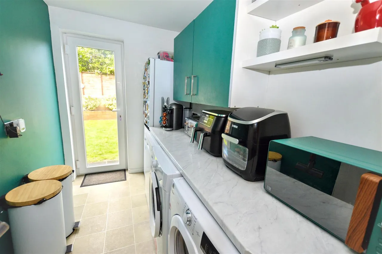 Pine Grove, Sheringham, NR26, photo 12