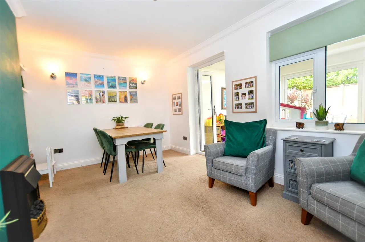 Pine Grove, Sheringham, NR26, photo 8