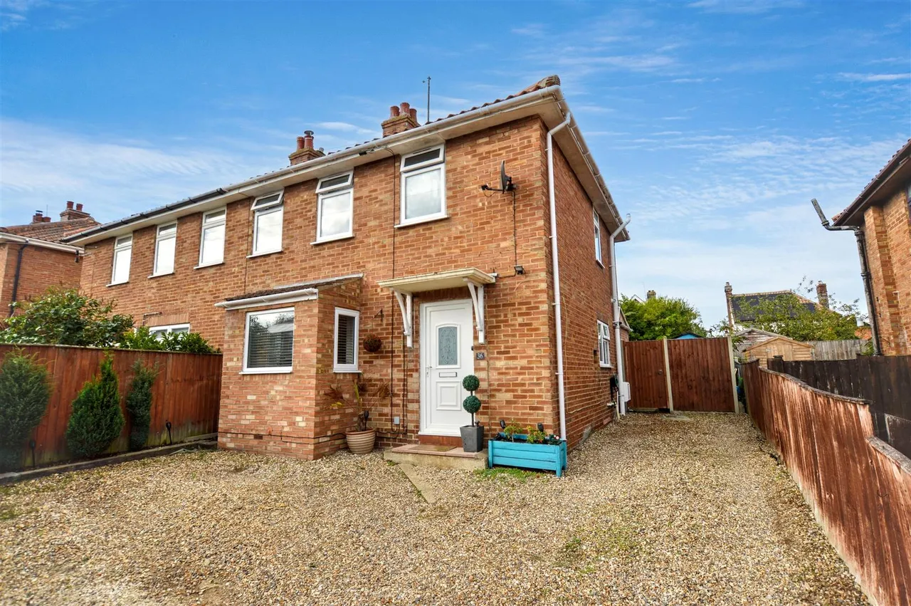 3 bed house for sale, Pine Grove, Sheringham, NR26