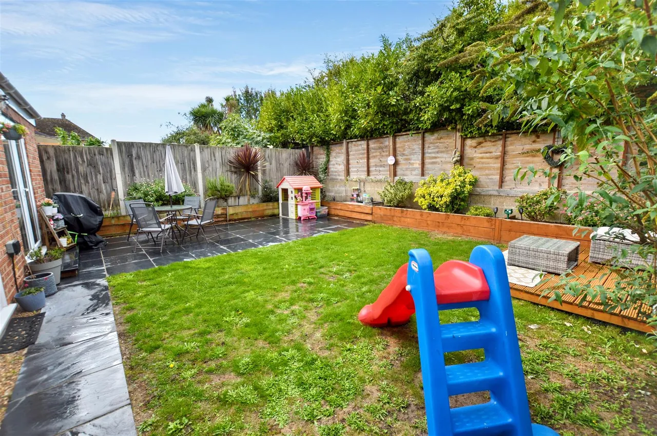 Pine Grove, Sheringham, NR26, photo 22