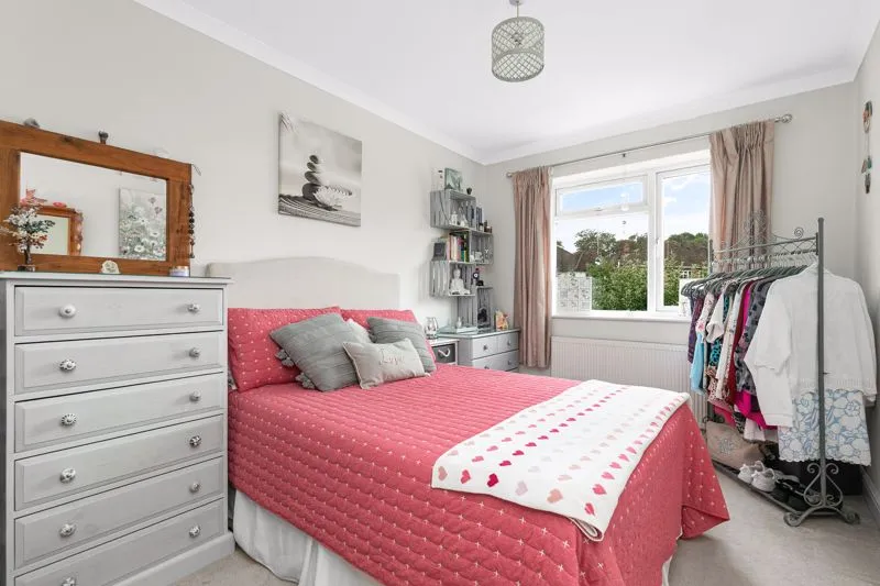 Hare Hill, Row Town KT15 1DJ, photo 13