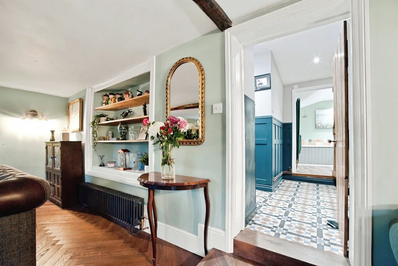 High Street, Ashbury, SN6, photo 9