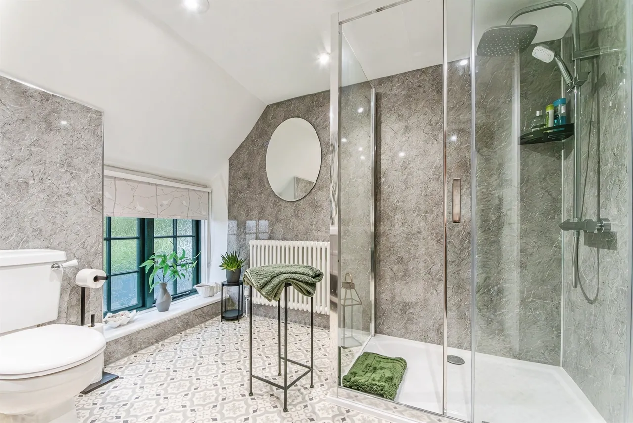 High Street, Ashbury, SN6, photo 14