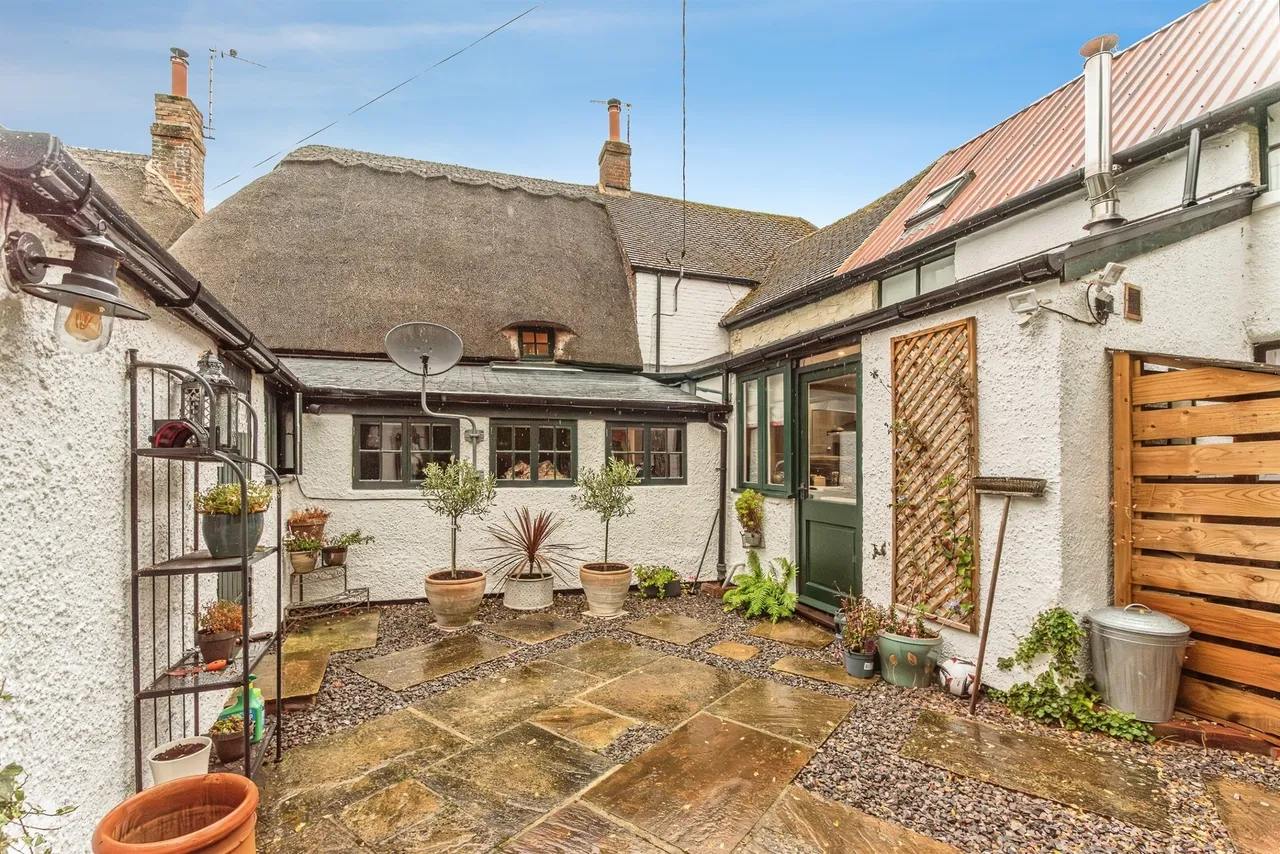 High Street, Ashbury, SN6, photo 22