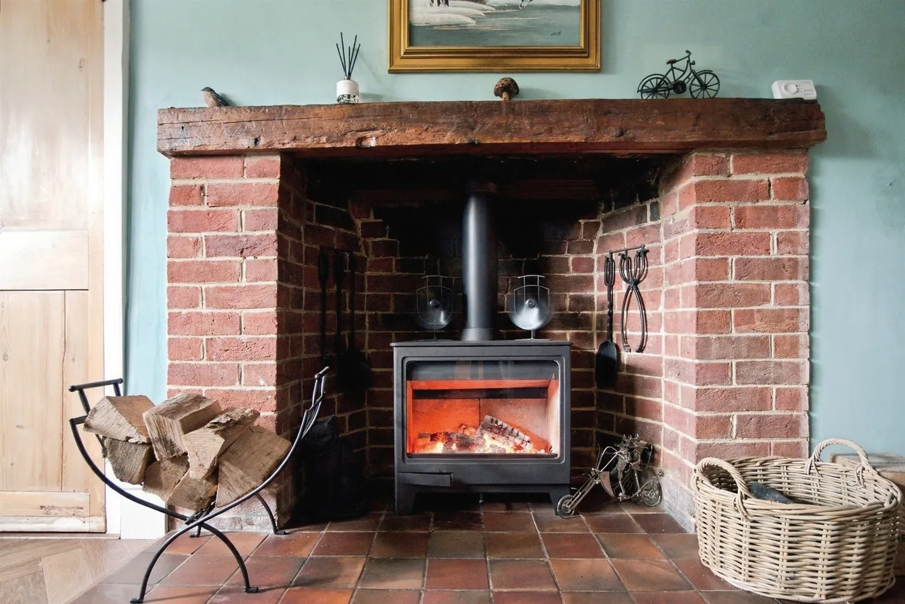 High Street, Ashbury, SN6, photo 6