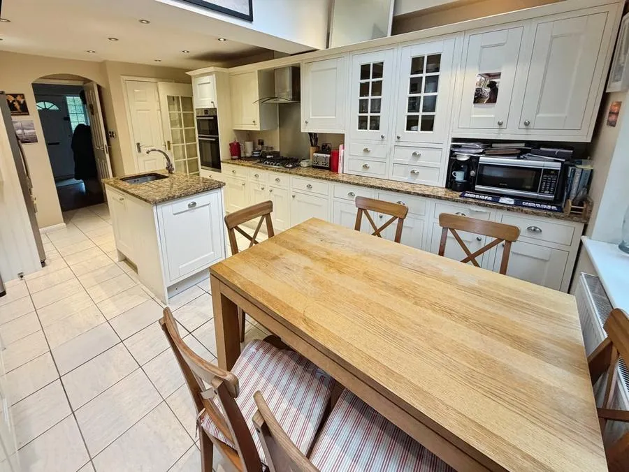 Andalusian Gardens, Whiteley, PO15, photo 4