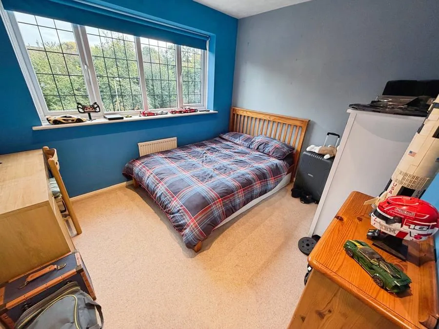 Andalusian Gardens, Whiteley, PO15, photo 12