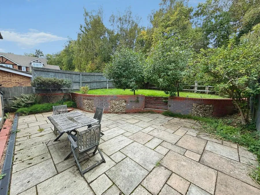 Andalusian Gardens, Whiteley, PO15, photo 11