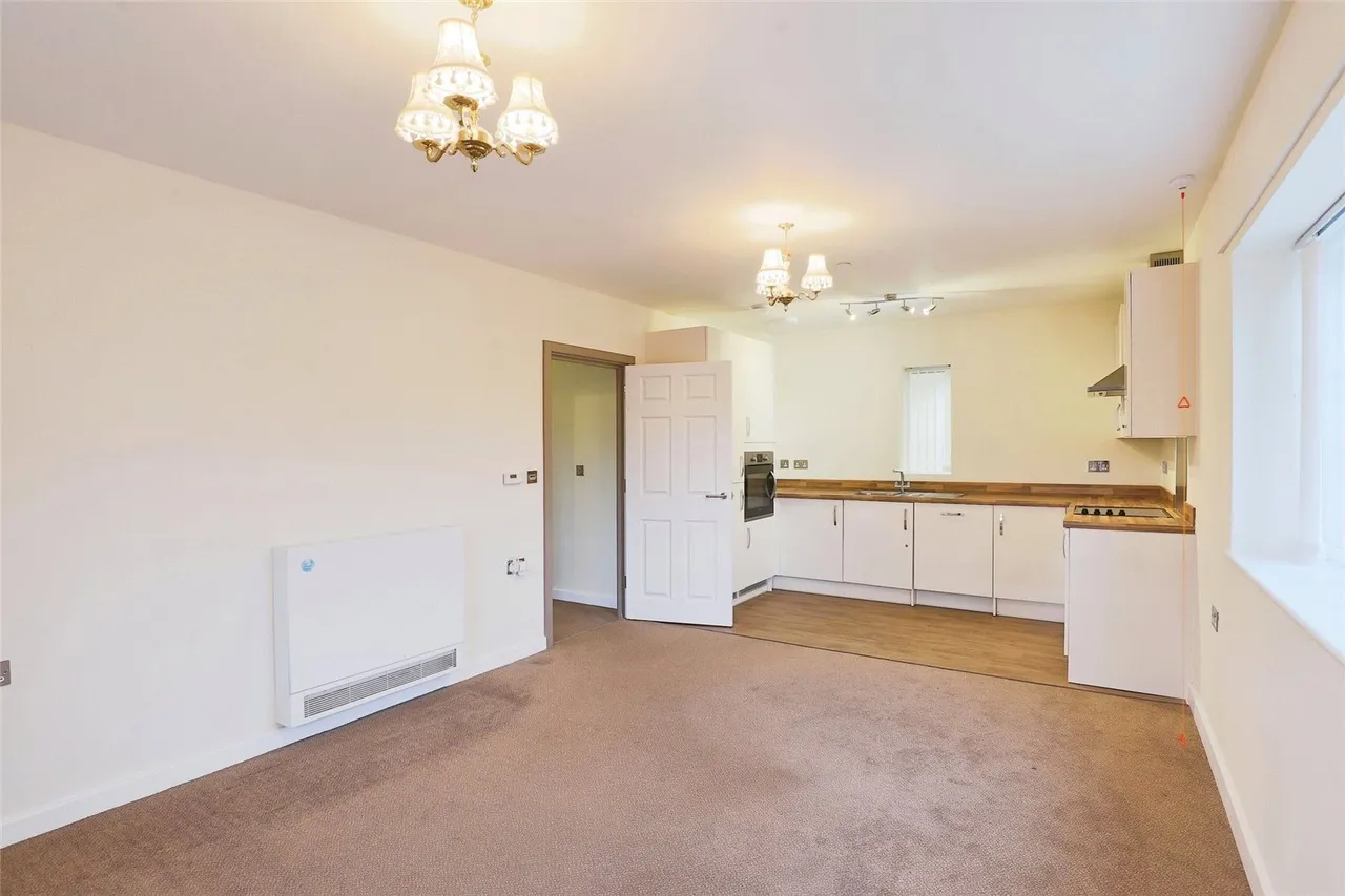 Parsons Gardens, Broadway, WR12, photo 5