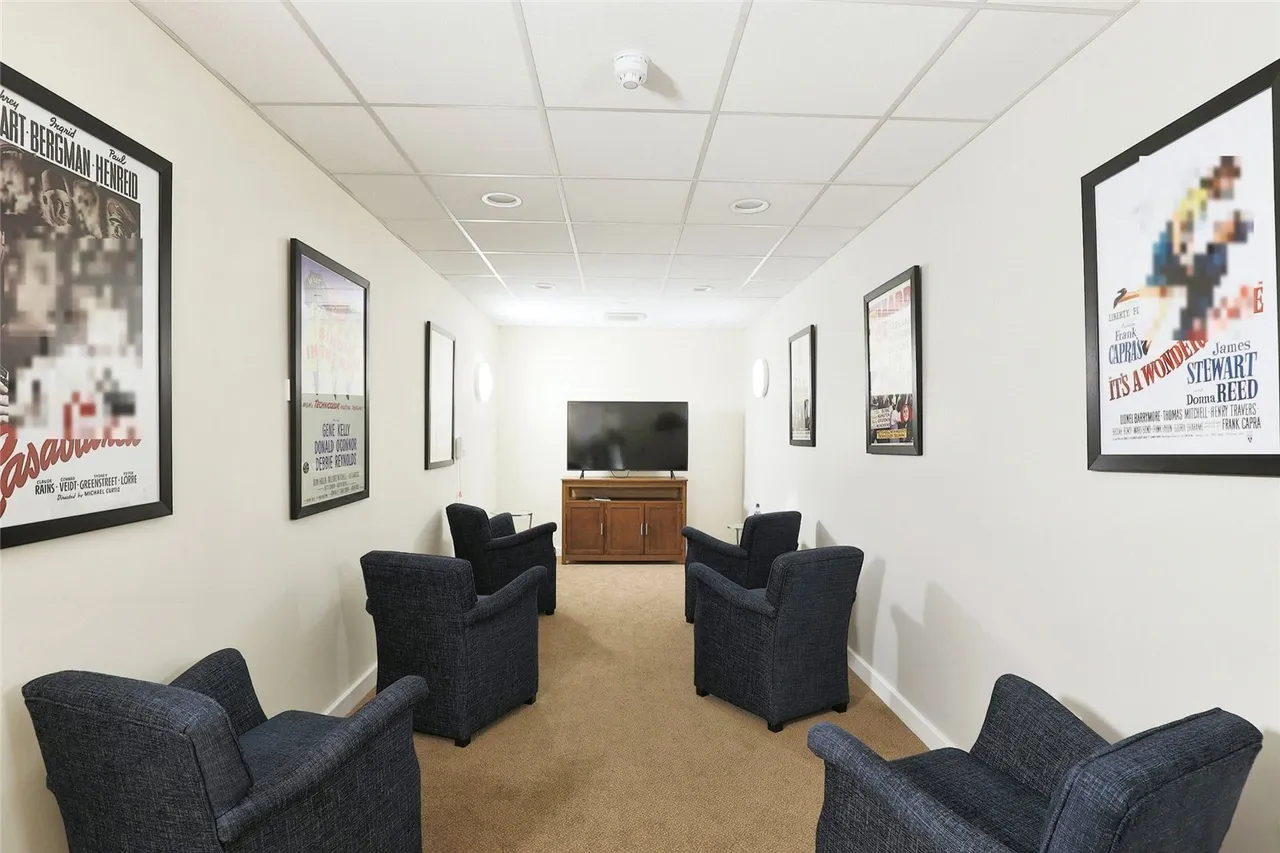 Parsons Gardens, Broadway, WR12, photo 15
