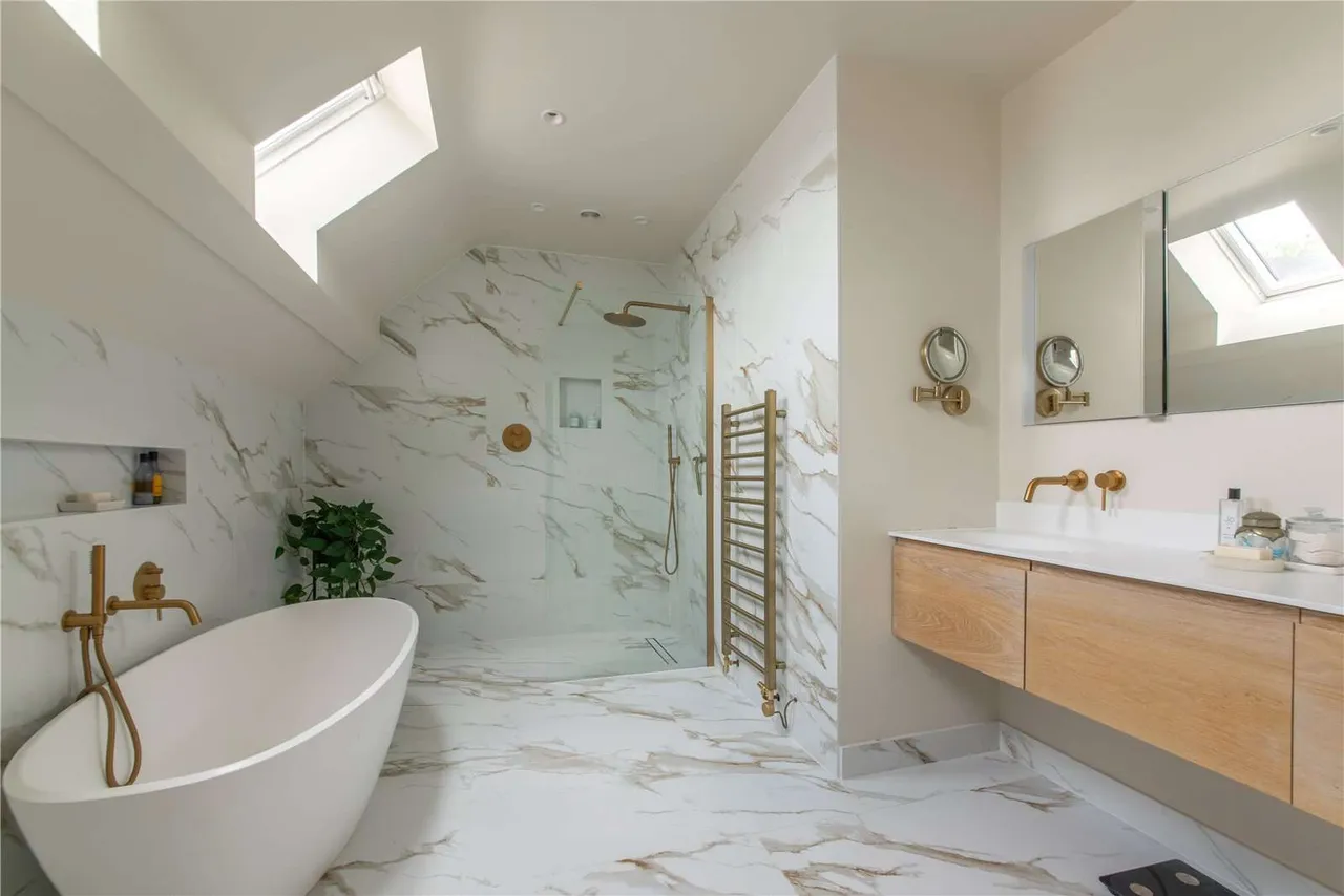 Shooters Hill, Pangbourne, Reading, Berkshire, RG8 7DU, photo 11