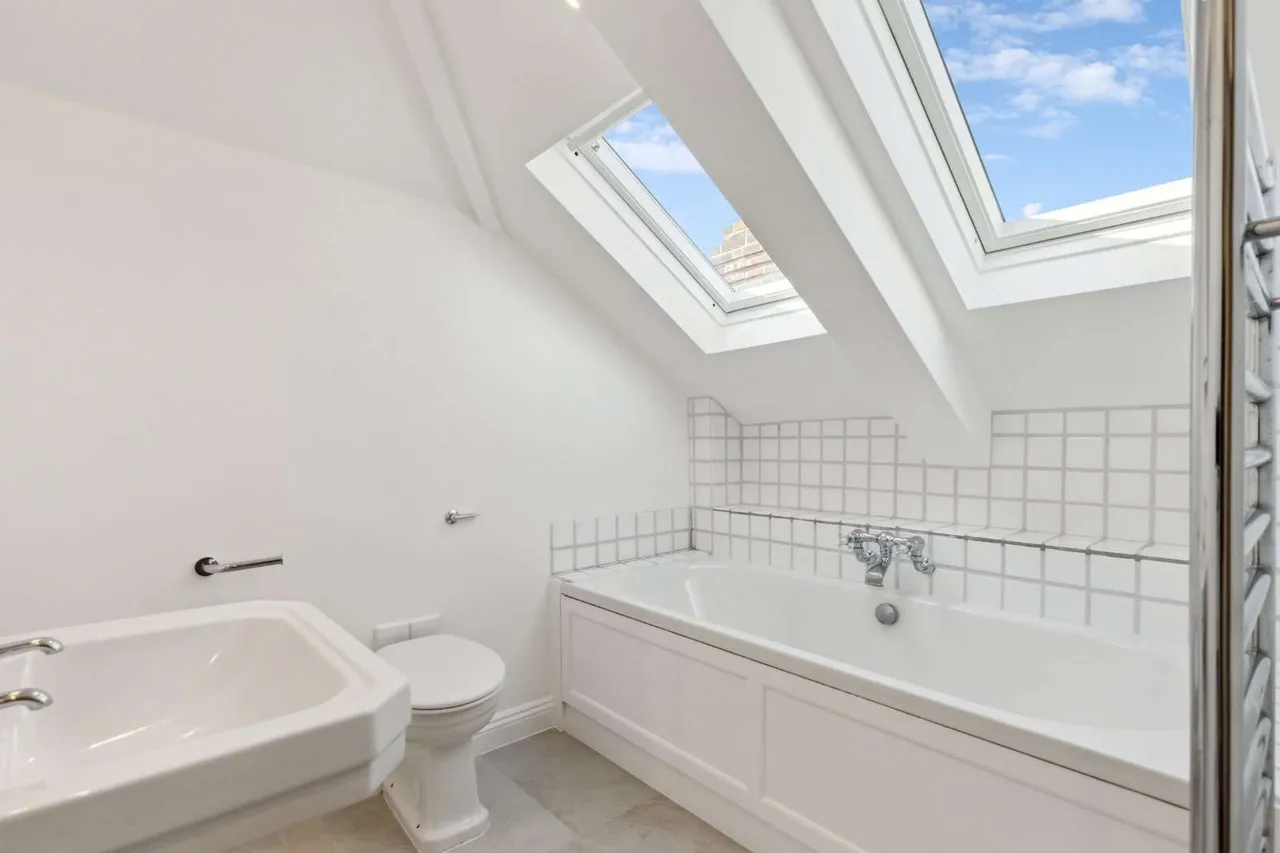 St. Stephens Gardens, Twickenham, TW1, photo 17