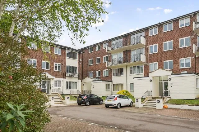 2 bed flat to rent, Silkdale Close, Oxford, OX4