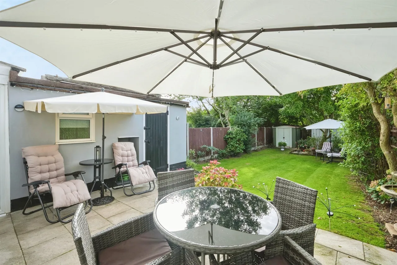 Packington Avenue, Shard End, B34, photo 13