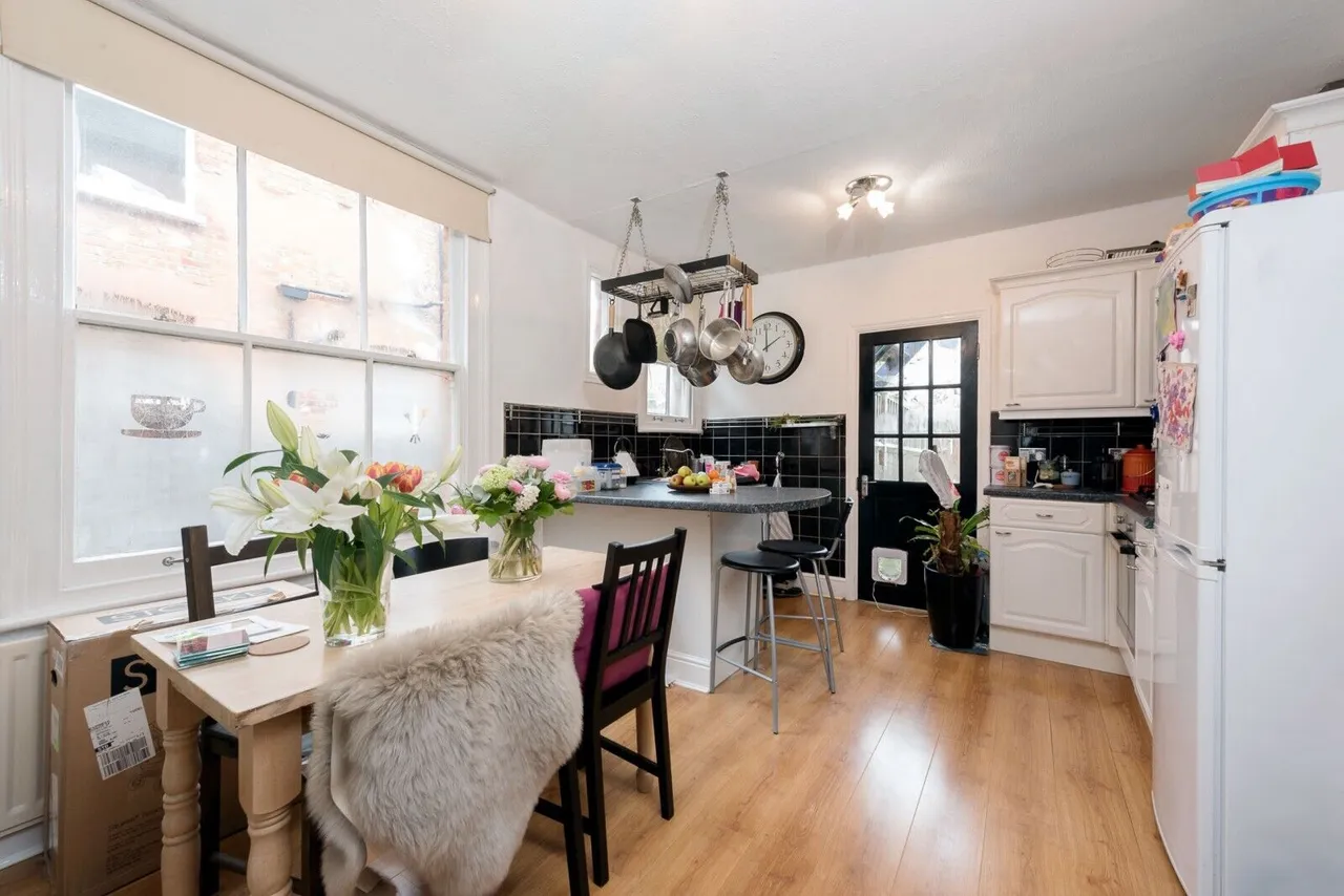 Kingston Road, Raynes Park, SW20, photo 14