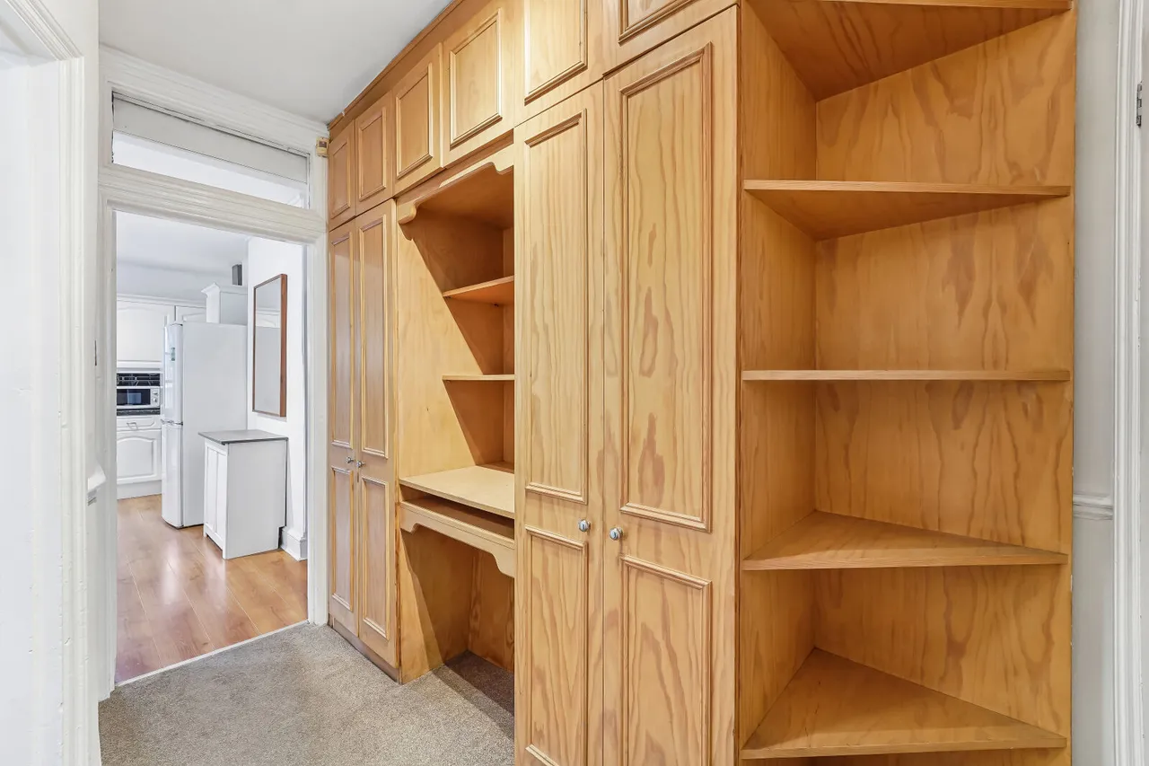 Kingston Road, Raynes Park, SW20, photo 7