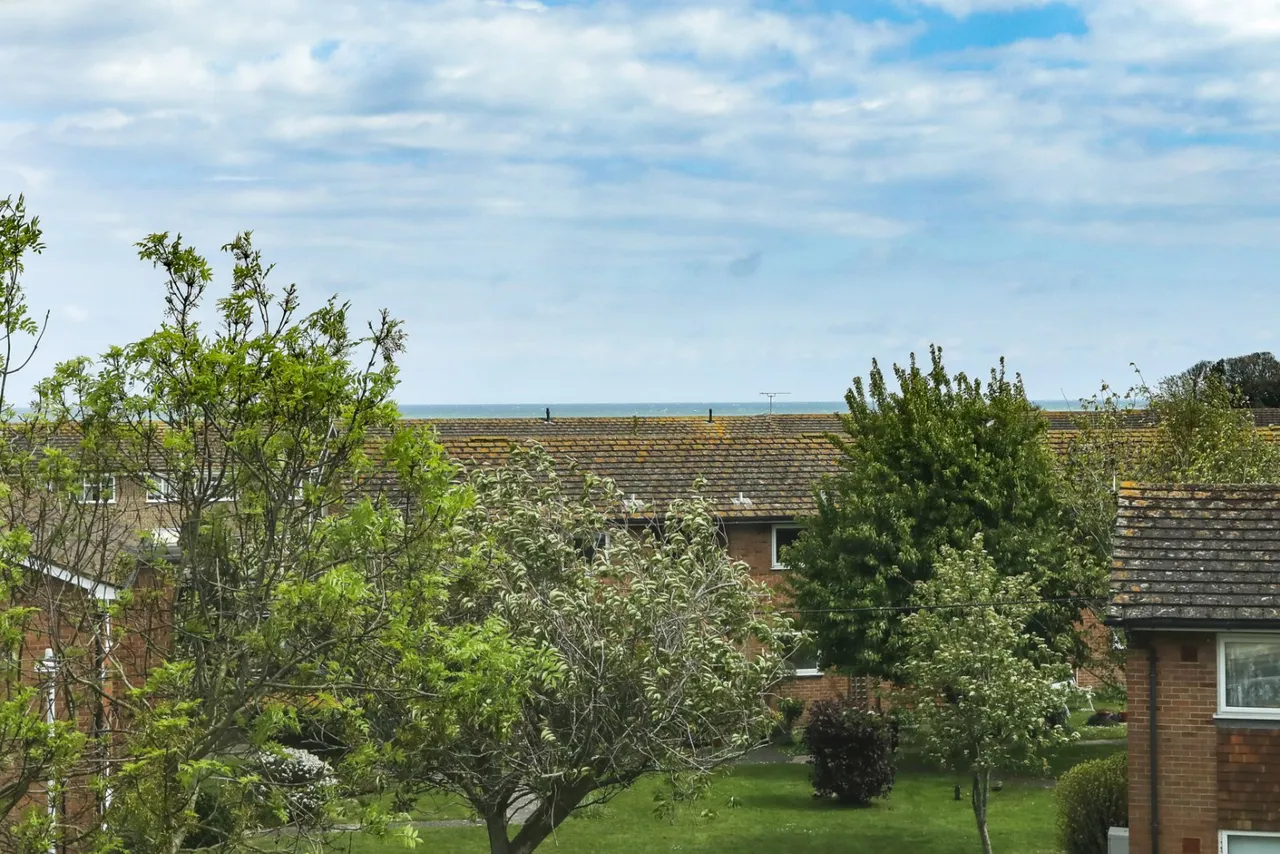Lord Warden Avenue, Walmer, CT14, photo 9