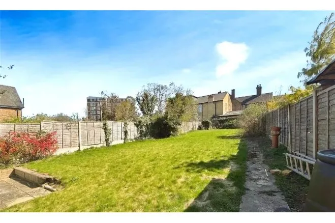College Road, Maidstone, ME15, photo 29