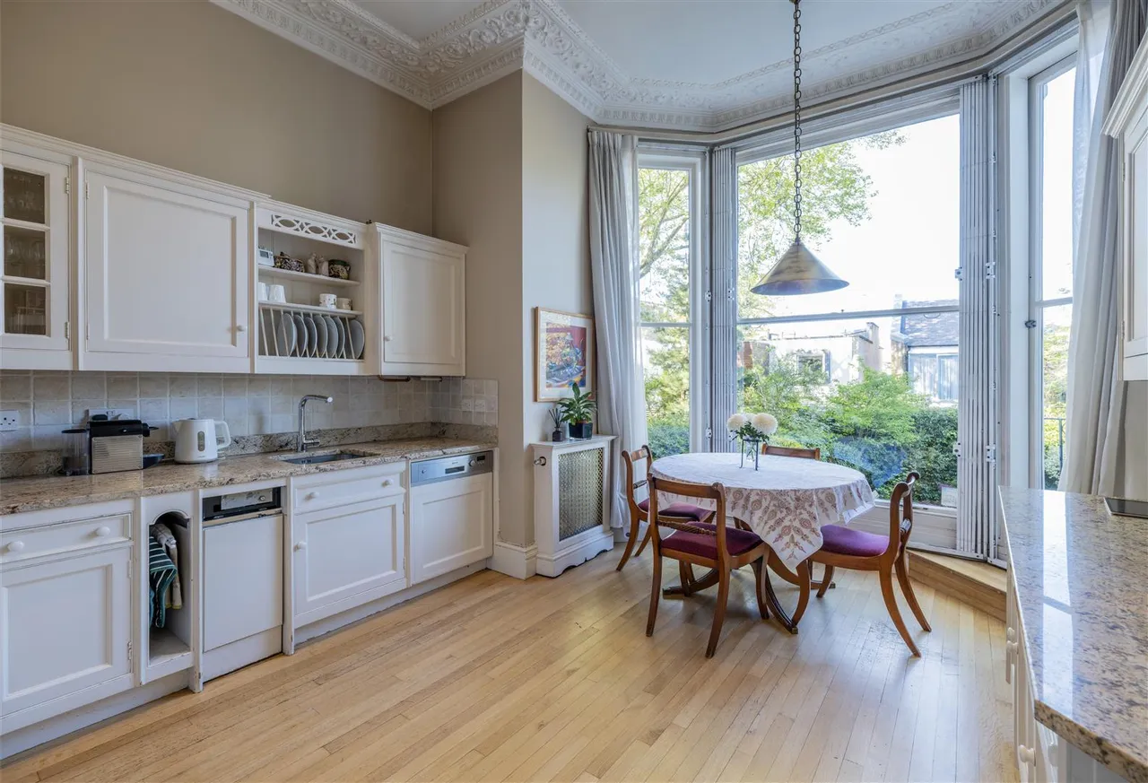 Regents Park Road, Primrose Hill, London, NW1 7SX, photo 3