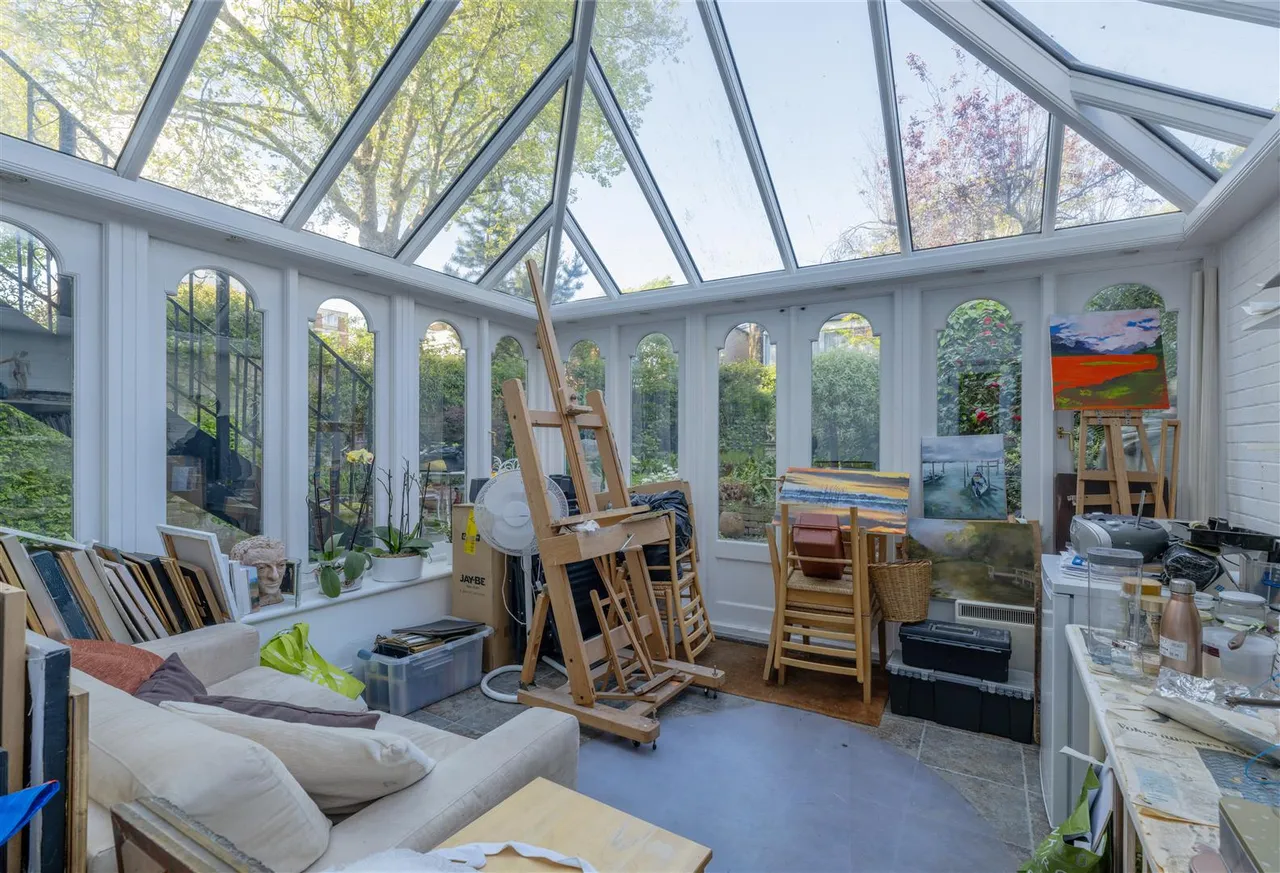Regents Park Road, Primrose Hill, London, NW1 7SX, photo 5