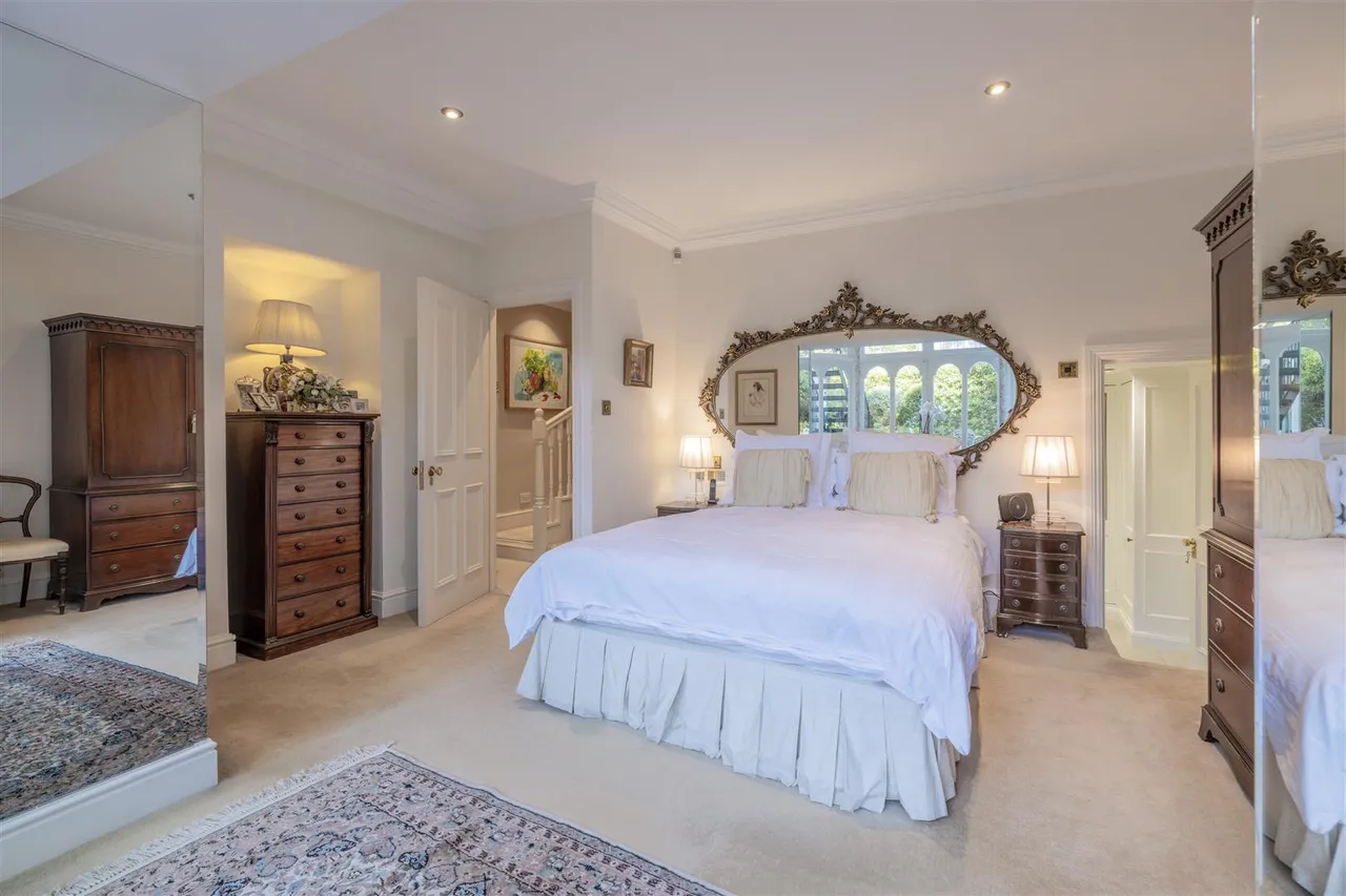 Regents Park Road, Primrose Hill, London, NW1 7SX, photo 7
