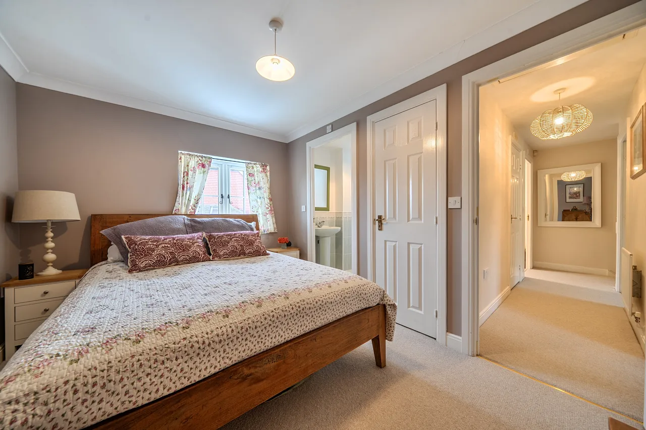 Morris Drive, Billingshurst, RH14, photo 6