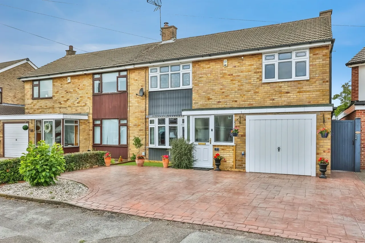 6 bed house for sale, Birchdale Avenue, Hucknall, NG15