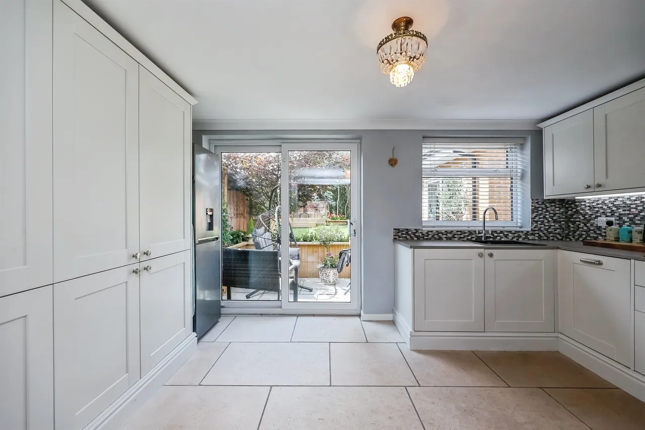 Birchdale Avenue, Hucknall, NG15, photo 4